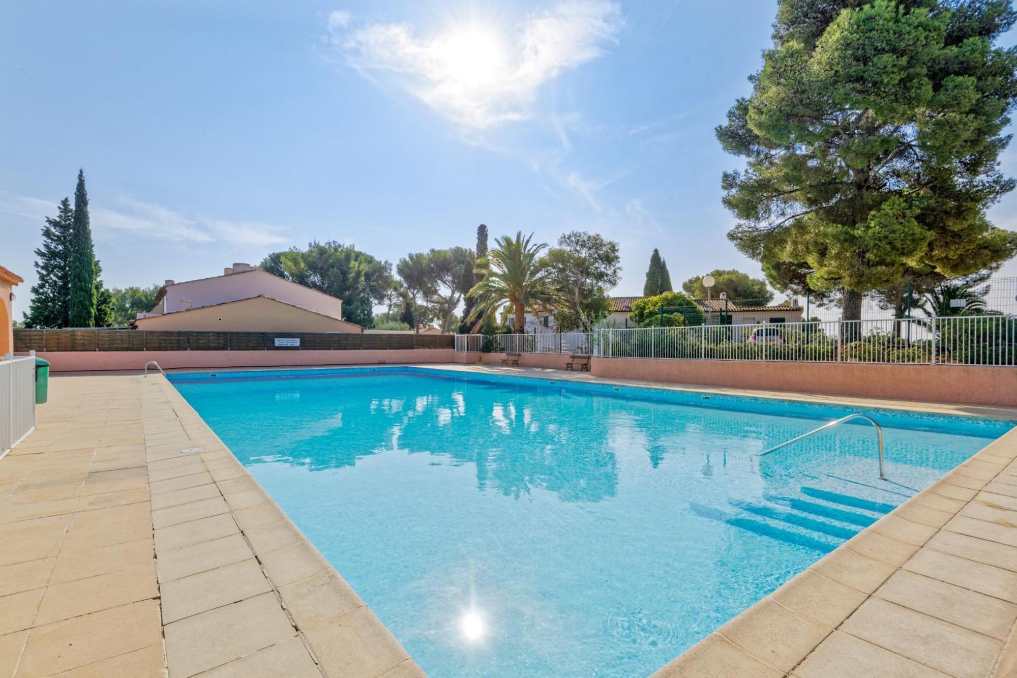 Residence Partenaire Le Domaine De Garlande Cavalaire-sur-Mer Exterior foto